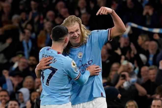 梅西21米巨型雕像已在印度完工，待周六由本人亲自揭幕（印度21米高梅西雕像落成，周六将由梅西亲自揭幕）