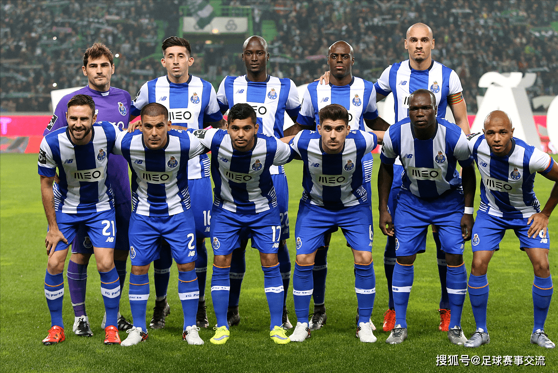 申京就该当轴！2赛季出手小于10次12胜1负，进攻流畅防守也积极了（申京该当核心枢纽：两季出手不足10次时球队12胜1负，进攻顺畅防守更积极）