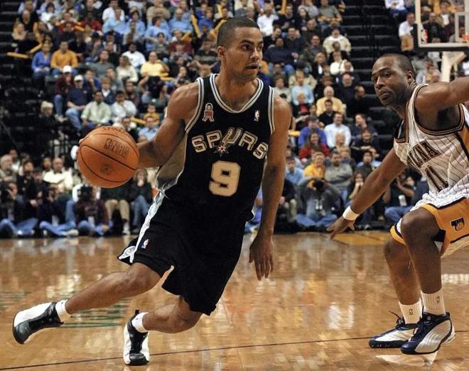 米体：对阵卡利亚里将成为弗格森的最后机会，否则将被退货（米体：弗格森对阵卡利亚里迎来最后自救战，否则恐被退回）