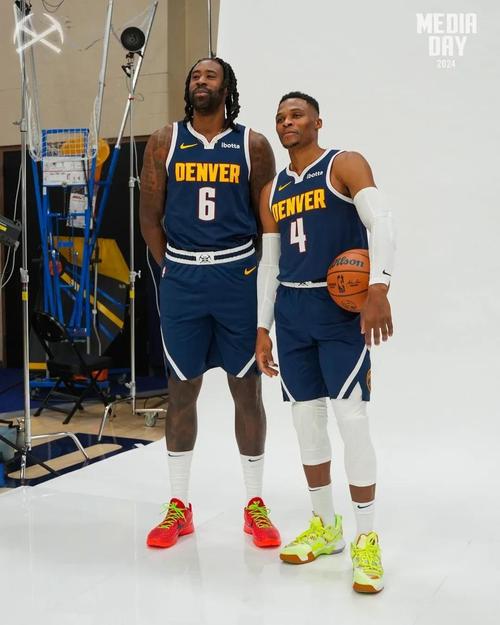 杜兰特连续三场得分上双（杜兰特已连续三战得分上双）