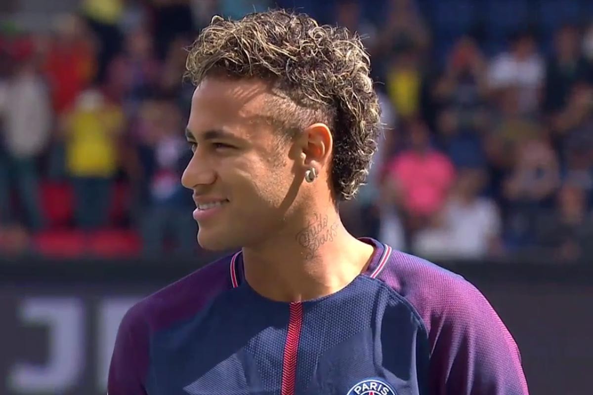 西雅图大学70-66险胜华盛顿大学（西雅图大学以70比66险胜华盛顿大学）